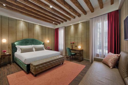 Suite735 – Venice, GA
