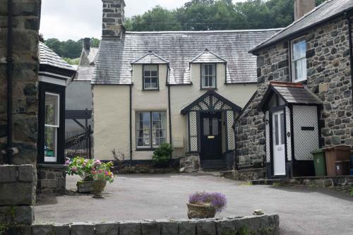 Plas Gwyn B&B and Holiday Cottage