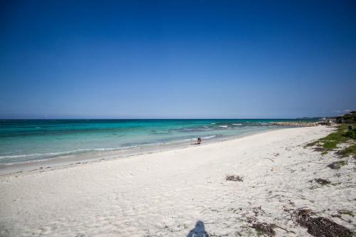 Beach Villa Yellow Canary