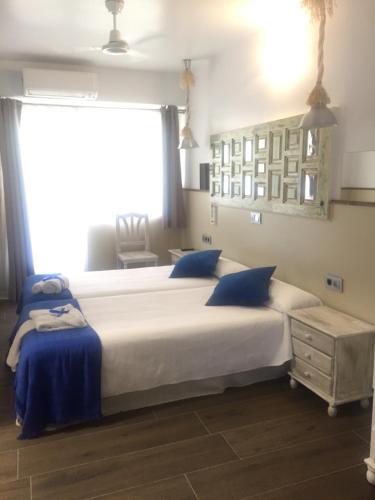 Double or Twin Room room in Hostal Boutique Luna de Gavín