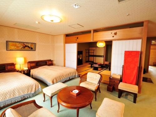 room detail thumbnail 1