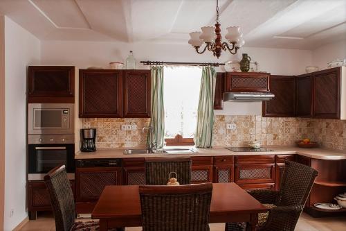 ห้องครัว, Penzion Chalupa Semín (Penzion Chalupa Semin) in เซมิน