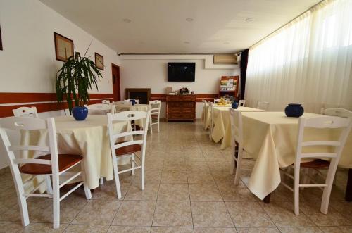 London Hotel in Faleza Nord