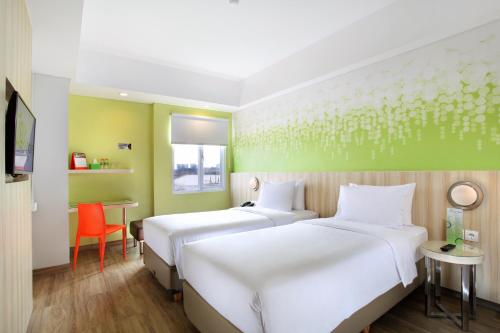 Foto - Zest Sukajadi Bandung by Swiss-Belhotel International