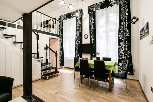 

Terez 22 Design Apartment