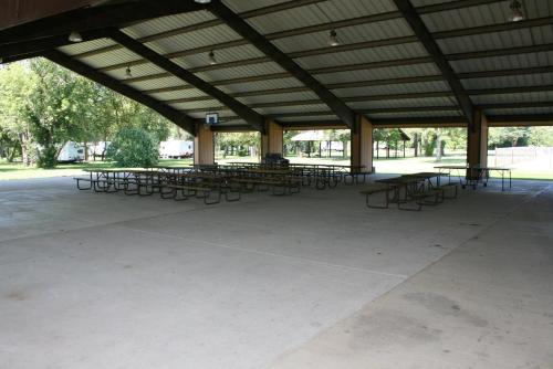 Pine Country Camping Resort in Belvidere (IL)