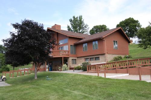 Neshonoc Lakeside Camping Resort in West Salem, USA