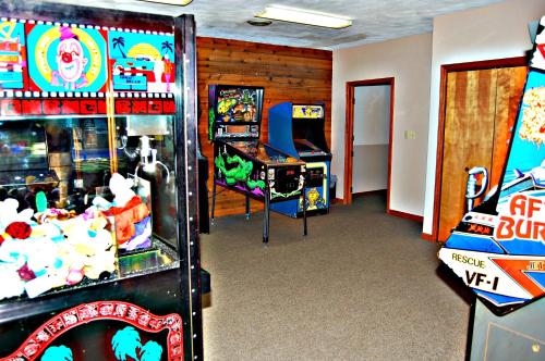 Bear Cave Camping Resort - image 7