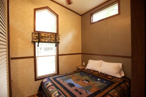 Yukon Trails Camping Resort - main image