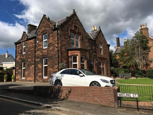 The Huntingdon in 鄧弗里斯市中心