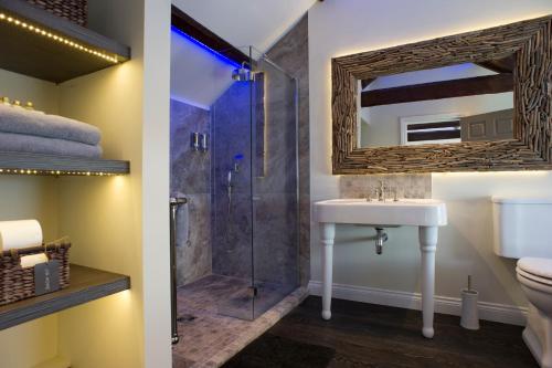 Shore Hotel photo 4