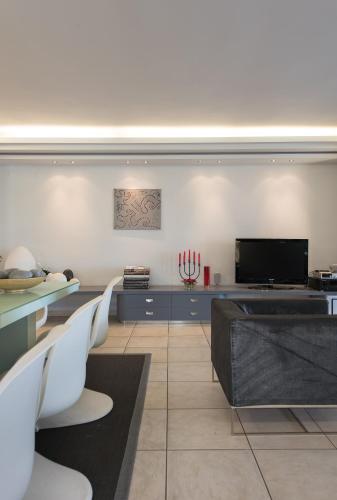 #Luxlikehome-Cosmopolitan Maison - image 5
