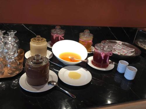 Aenos Hotel - image 2