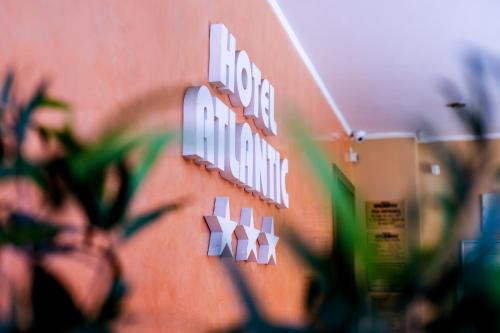 Hotel Atlantic – Adjud, IL