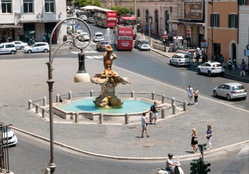 Stendhal Luxury Suites - image 13