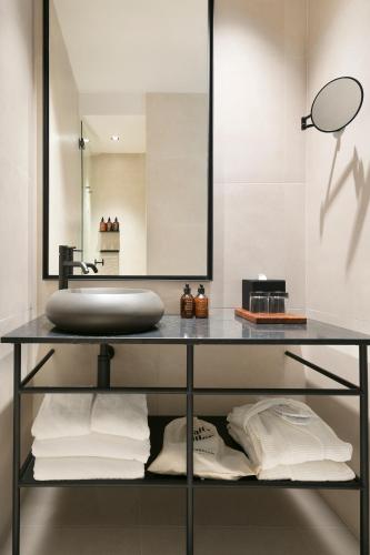 Yurbban Passage Hotel & Spa, Barcelona (foto 8)