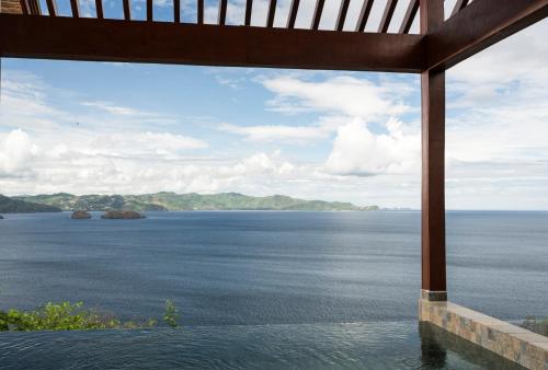 Four Seasons Peninsula Papagayo, Costa Rica