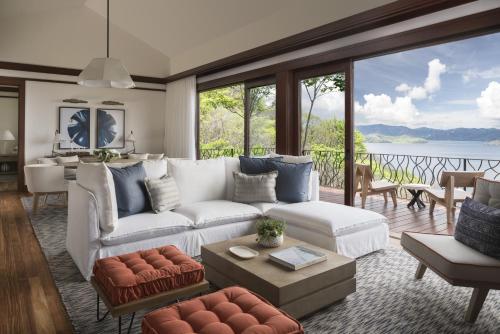 3 bedrooms, 4 beds