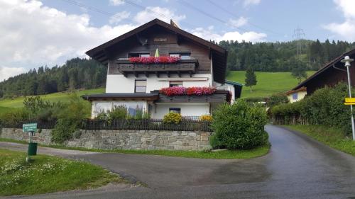 Ferienwohnung Bernsteiner - Apartment - Iselsberg