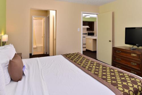 Americas Best Value Inn & Suites Extended Stay Tulsa