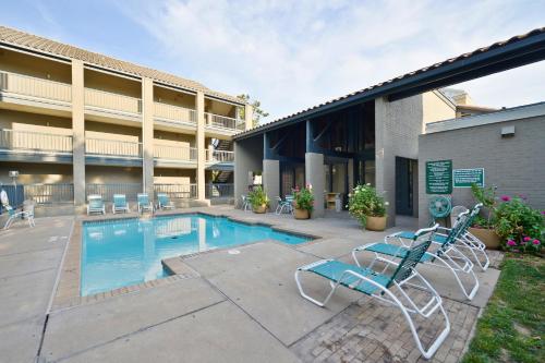 Americas Best Value Inn & Suites Extended Stay Tulsa - 수영장