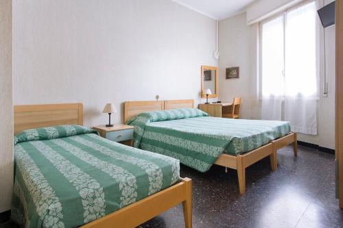 Standard Triple Room with Mountain View