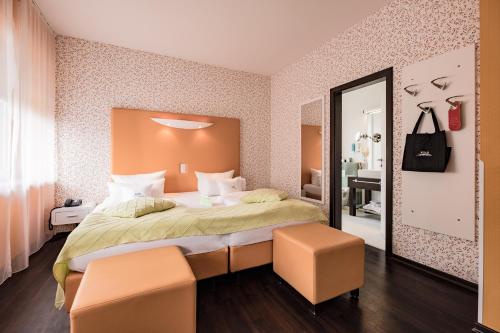 Retro Design Hotel - image 8