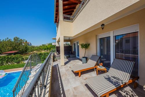 Balkon/terasa, Villa Julija in Kaštel Lukšič