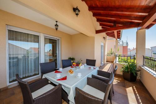 Balkon/terasa, Villa Julija in Kaštel Lukšič