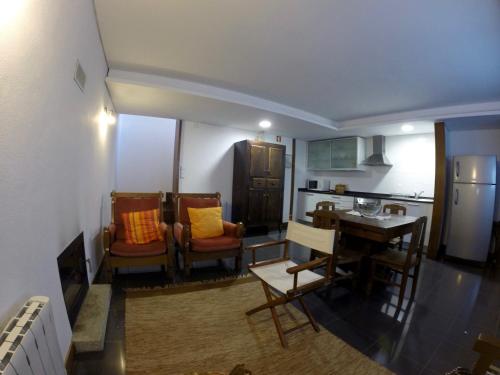 Koplietošanas atpūtas telpa ar TV, Casa da Mencha in Vinhais