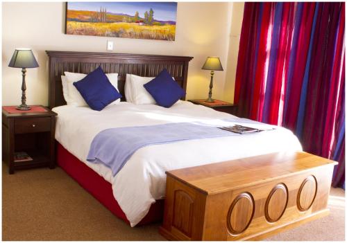 Asante Guest House Room Type - Deluxe Double or Twin Room with Pool View
