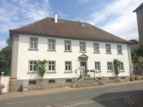 Ferienwohnungen im SCHUL & RATHHAUS Obervolkach in Volkach, Deutschland