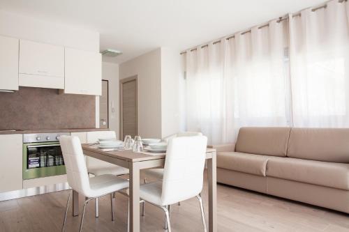 Astoria Suite Apartments - image 7