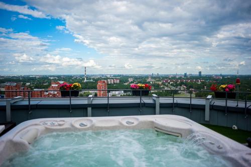 . Skyhouse Riga Amazing Penthouse and SPA