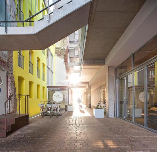 Factory Hotel - image 5