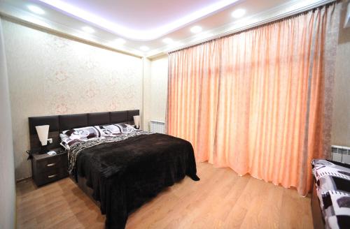 Luxury Three Bedroom Apartment