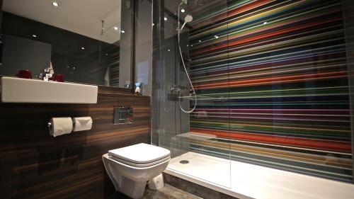 Village Hotel Nottingham - image 12