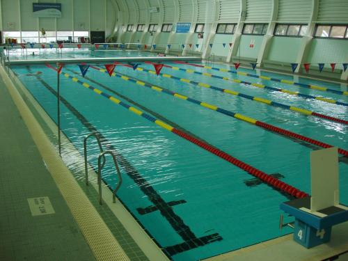 Piscina, Juniper Court in Stirling