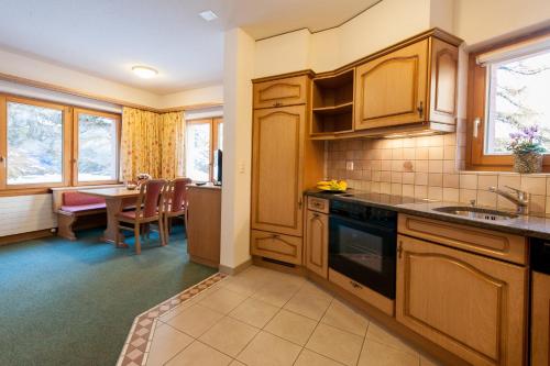Appartements Zermatt Paradies - image 3