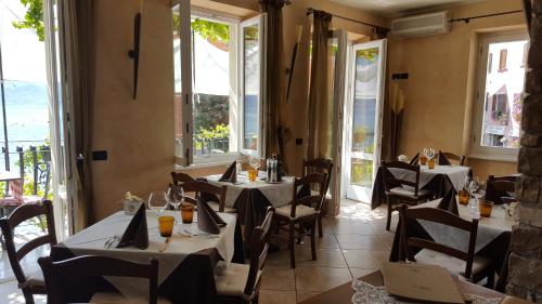 Ресторан, Albergo Ristorante Montebaldo in Лимоні Сул Гарда
