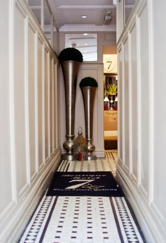 7 Boutique Hotel - image 4