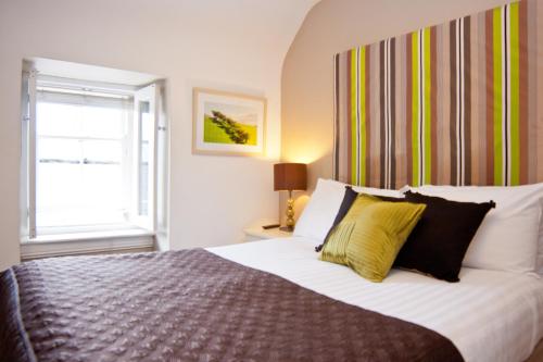 B&B Galway - 7 Boutique Hotel - Bed and Breakfast Galway