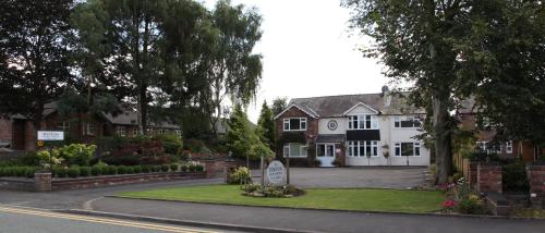 The Hinton Guest House - Accommodation - Knutsford