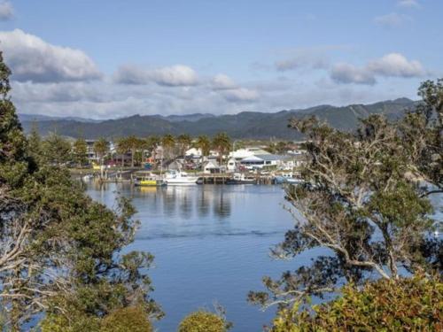 Mooring Lane Lodge Whitianga New Zealand