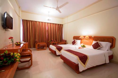 Executive Double or Twin Room image 2