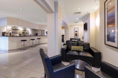 共用ラウンジ/TVエリア, メルキュール ワガワガ (Mercure Wagga Wagga) near ワガワガ空港