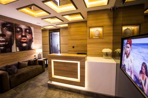 エデン ラグジュアリー スイーツ テラジイェ