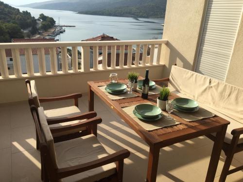 Mediterranean Apartment With Great Sea View - Location saisonnière - Marina