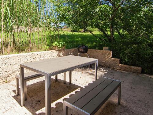 Cozy Cottage in Bourgnac with bubble bath