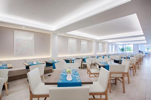 مطعم, Grupotel Farrutx in مورو